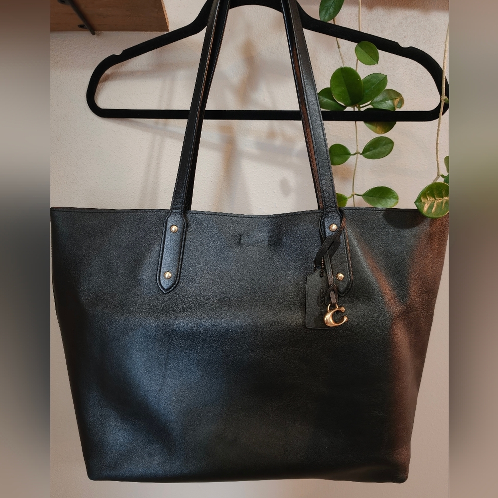 Coach Black Genuine Leather Tote Bag